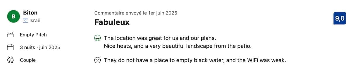 L'emplacement était idéal pour nous. Des hôtes charmants et un paysage magnifique depuis la terrasse. Pas de vidange d'eaux noires sur place, et le WiFi était un peu faible.